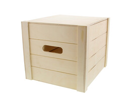 Crate with adjustable bottom