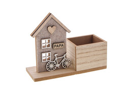 Schalchen  Papa  Haus mit Fahrrad